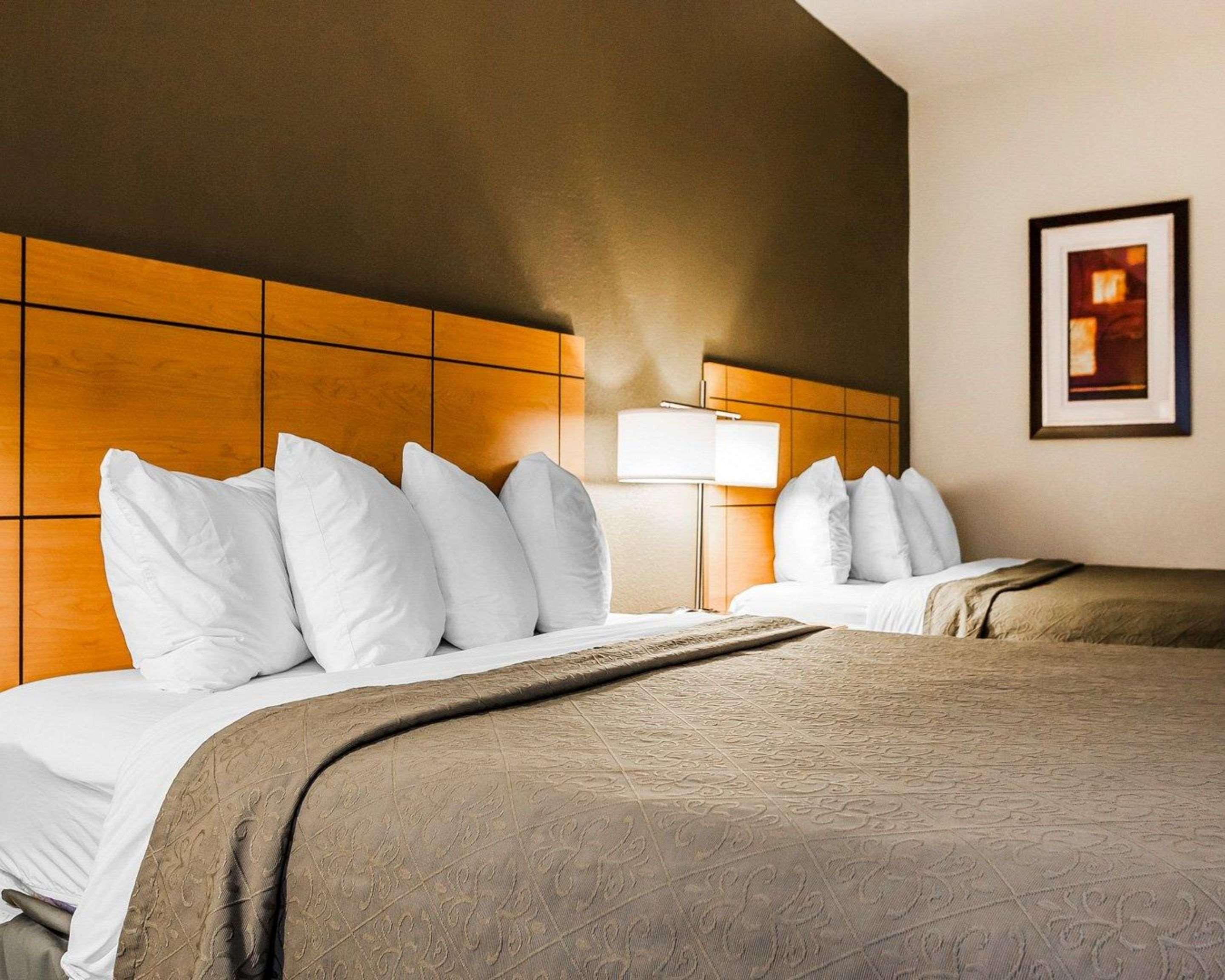 Quality Inn & Suites Des Moines Airport Екстер'єр фото