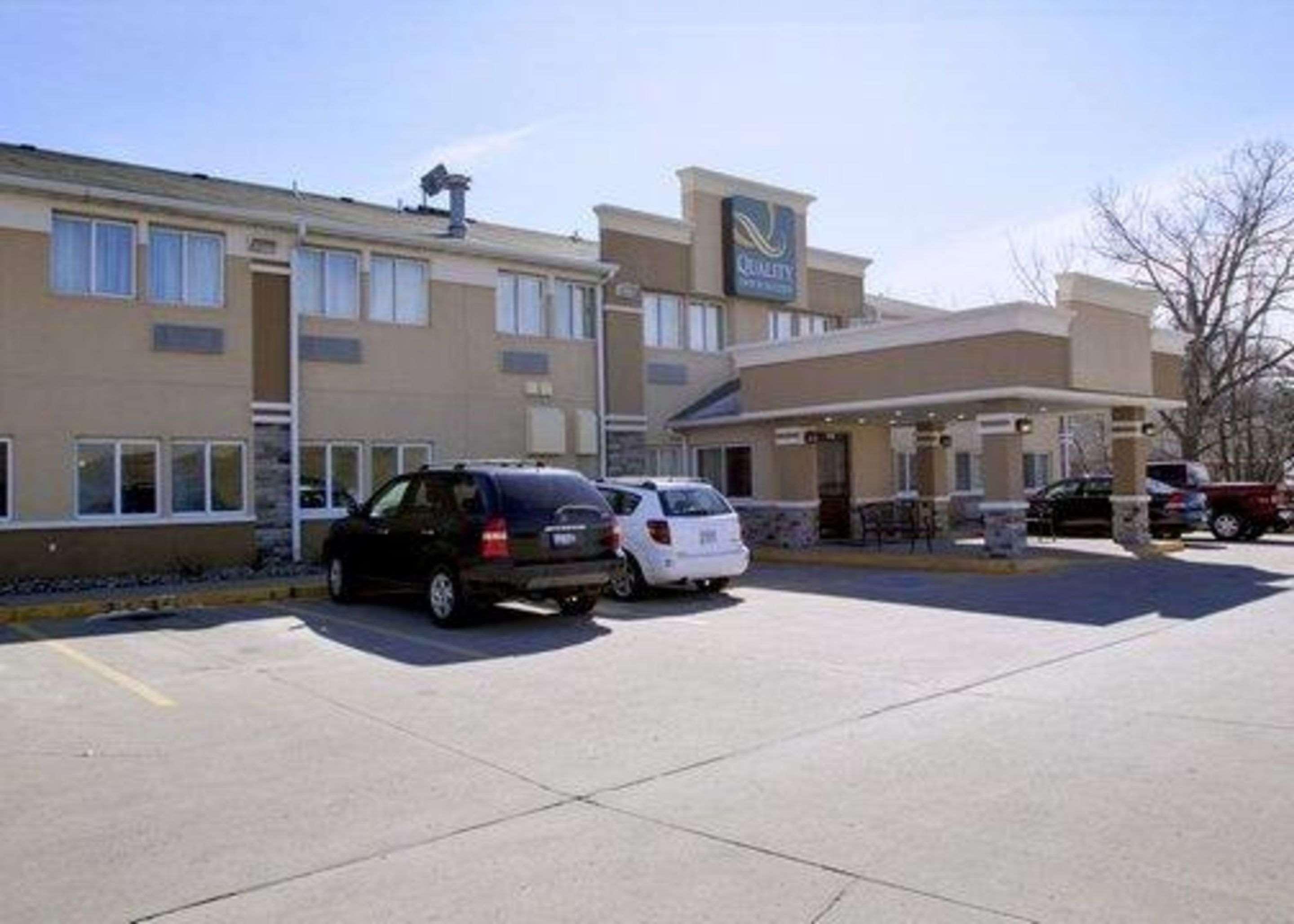 Quality Inn & Suites Des Moines Airport Екстер'єр фото
